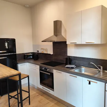 Montparnasse Apartment *